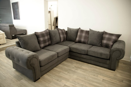 Verona Sofa – Timeless Comfort & Elegance